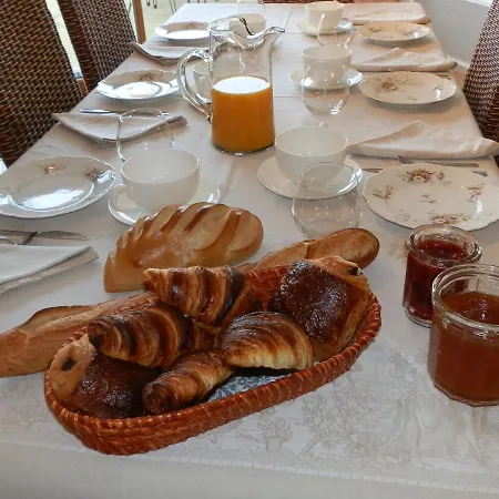 فندق مبيت وإفطار Des Bords De Seine 3*